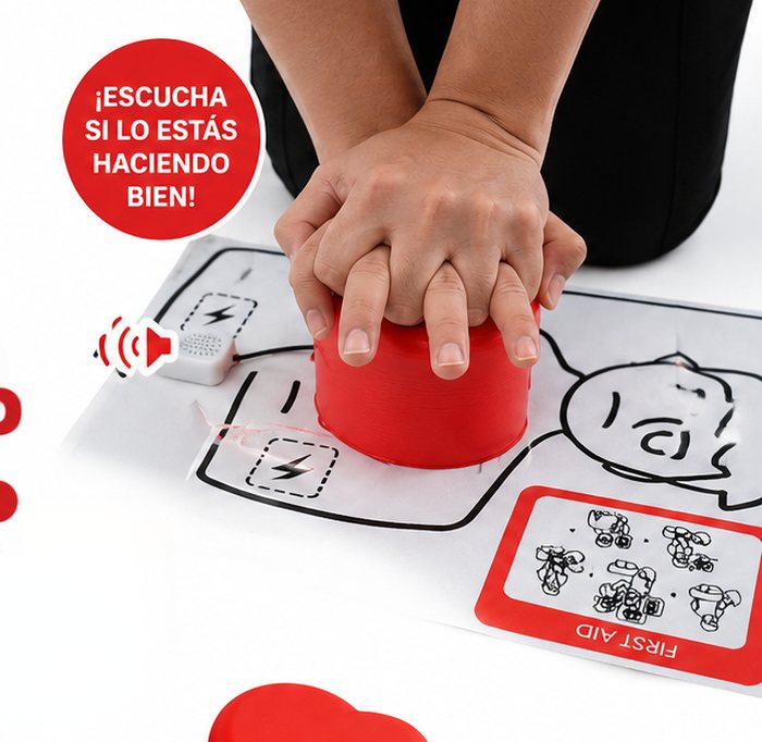 Práctica de compresiones con el entrenador de RCP